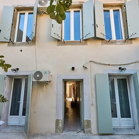 Perrutel - Entre Bastide Et Cite Apartamento *