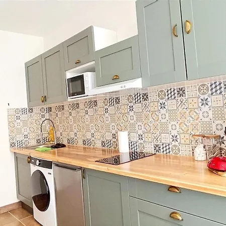 Perrutel - Entre Bastide Et Cite קרקסון