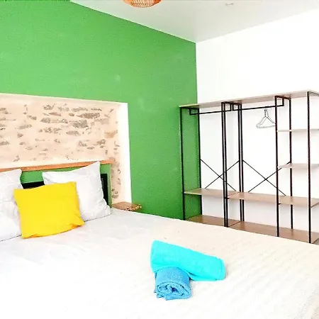 Perrutel - Entre Bastide Et Cite