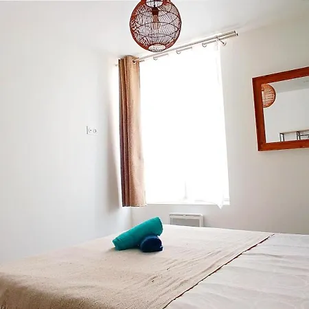 Perrutel - Entre Bastide Et Cite *