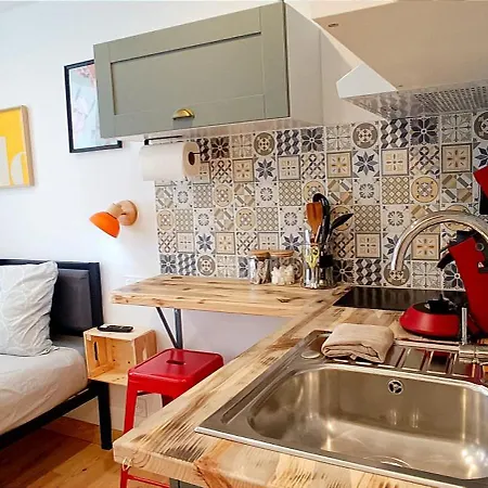 Perrutel - Entre Bastide Et Cite * קרקסון