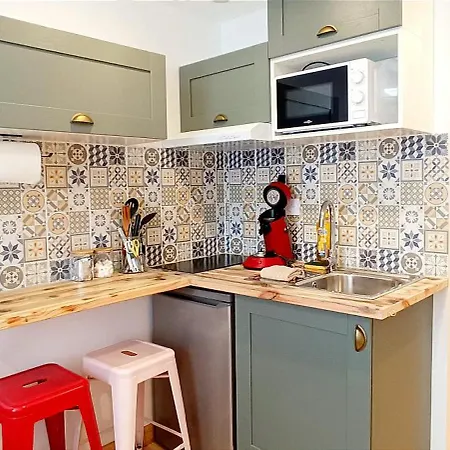 Perrutel - Entre Bastide Et Cite * קרקסון