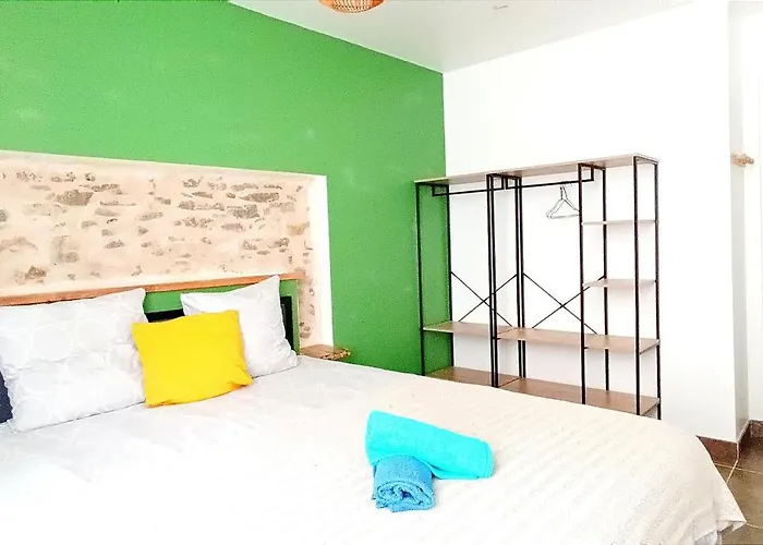 Perrutel - Entre Bastide Et Cité