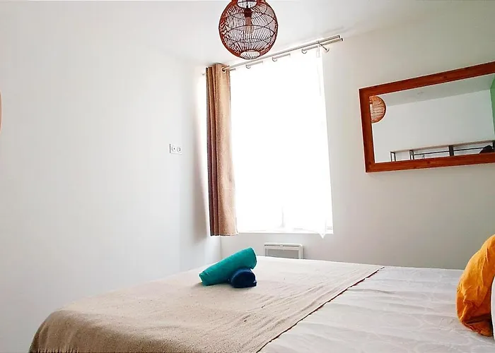 Perrutel - Entre Bastide Et Cité *