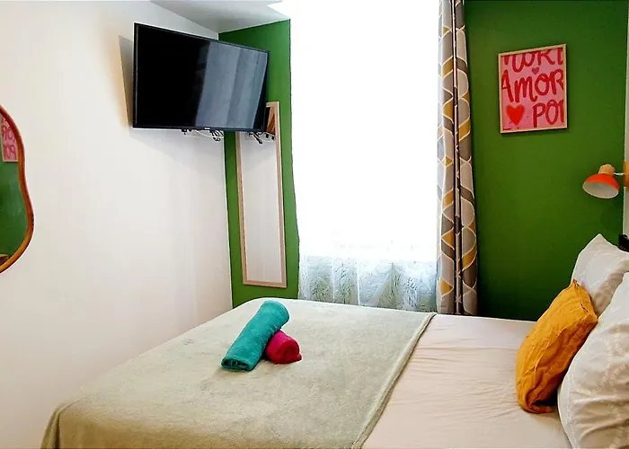 Perrutel - Entre Bastide Et Cité *